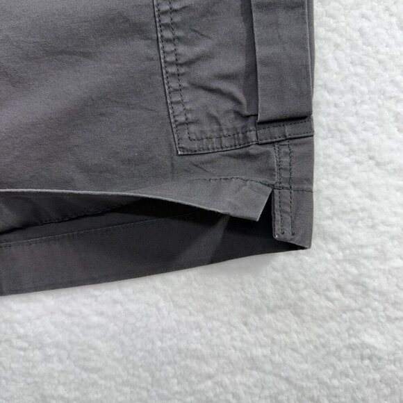 LL Bean Womens 14 Favorite Fit Cargo Shorts Gray Hiking Outdoors Gorpcore Preppy - Picture 3 of 11
